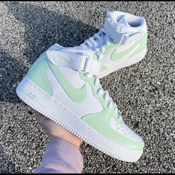Nike Air Force 1 light Green Custom - Picture 2 of 5